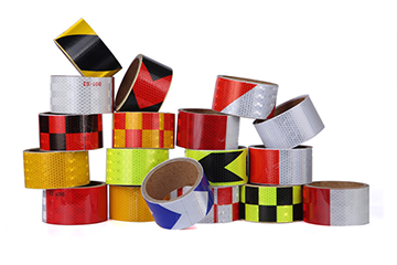 反光膠帶的作用用在哪里？蘇州曼彩交通為您解答[蘇州曼彩]