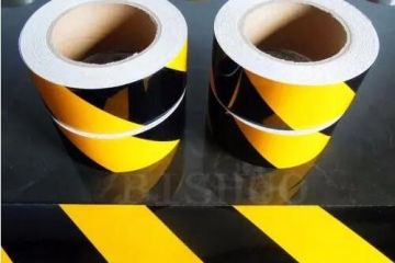 公路反光警示膠帶是怎么使用的-警示反光膠帶生產(chǎn)廠家